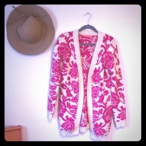 Lulumari hot pink fuzzy sweater size medium